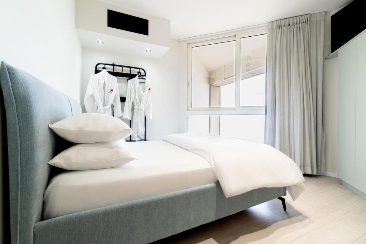 סוויטת אהבה מתוקה על הים-Sweet Love Suite On The Sea Bat Yam Exterior foto